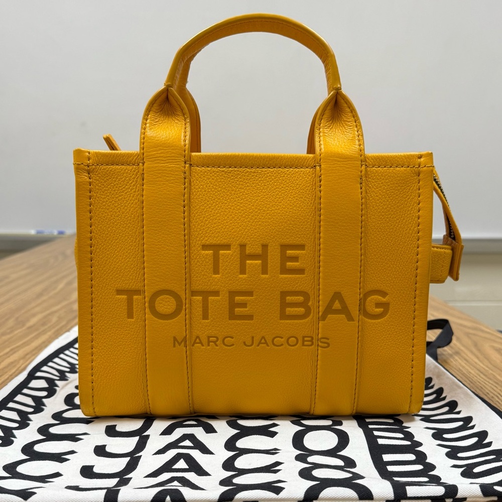 Marc Jacobs The Tote Bag